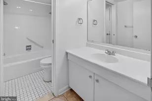 4515 Willard Ave, Chevy Chase, MD 20815 - Photo 8