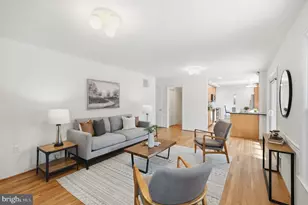 8802 Liberty Ln, Potomac, MD 20854 - Photo 10