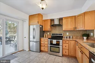 20812 Aspenwood Ln, Montgomery Village, MD 20886 - Photo 12