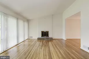 6520 Lone Oak Ct, Bethesda, MD 20817 - Photo 4