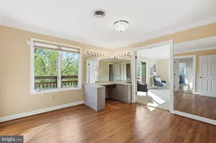 10517 Alloway Dr, Potomac, MD 20854 - Photo 48