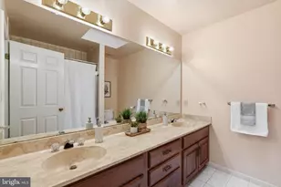 10517 Alloway Dr, Potomac, MD 20854 - Photo 54