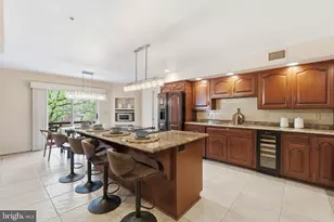 10517 Alloway Dr, Potomac, MD 20854 - Photo 22