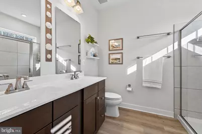 19765 Green Village Drive, Montgomery Village, MD 20886 - Photo 12