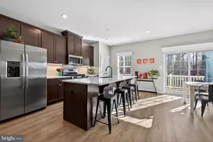 19765 Grn Vlg Dr, Montgomery Village, MD 20886 - Photo 4