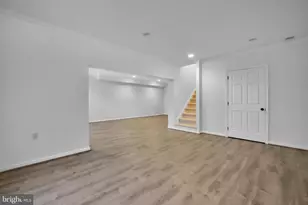 15101 Snowden Dr, Silver Spring, MD 20905 - Photo 56