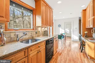 10 Colebrook Ct, Potomac, MD 20854 - Photo 8