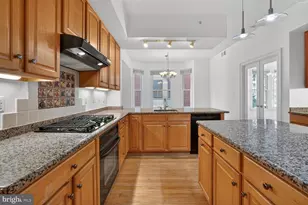 10404 Strathmore Park Ct, North Bethesda, MD 20852 - Photo 34