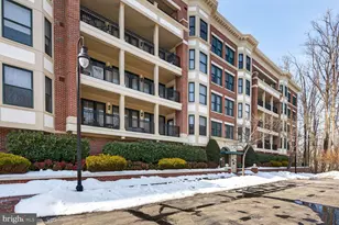 10404 Strathmore Park Ct, North Bethesda, MD 20852 - Photo 2