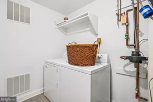 28 Sterling Ct, Rockville, MD 20850 - Photo 32