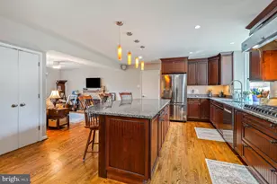11504 Alcinda Ln, North Potomac, MD 20878 - Photo 10