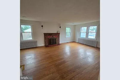 8 Mannakee Street, Rockville, MD 20850 - Photo 2