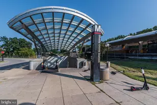 801 Pleasant Dr, Rockville, MD 20850 - Photo 22