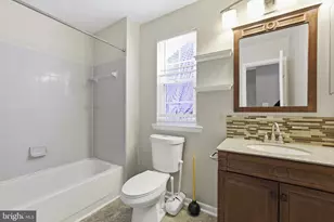 10211 Cove Ledge Ct, Montgomery Village, MD 20886 - Photo 14