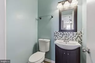 10211 Cove Ledge Ct, Montgomery Village, MD 20886 - Photo 16