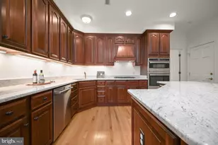 9912 Doubletree Ct, Potomac, MD 20854 - Photo 10