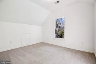 17812 Hidden Garden Ln, Ashton, MD 20861 - Photo 16