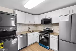 19104 Mills Choice Rd, Montgomery Village, MD 20886 - Photo 16