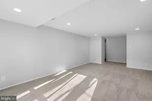 19104 Mills Choice Rd, Montgomery Village, MD 20886 - Photo 8