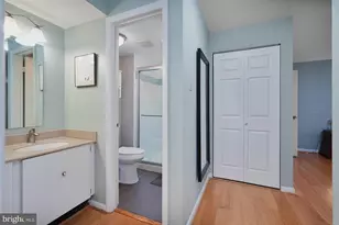 7425 Democracy Blvd, Bethesda, MD 20817 - Photo 22