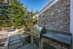 5608 Warwick Pl, Chevy Chase, MD 20815 - Photo 50