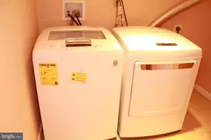 18717 Flower Hill Way, Gaithersburg, MD 20879 - Photo 18