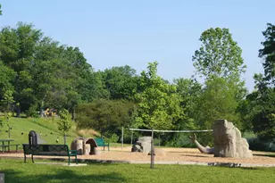 10337 Royal Woods, Gaithersburg, MD 20886 - Photo 2