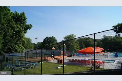10337 Royal Woods, Gaithersburg, MD 20886 - Photo 14