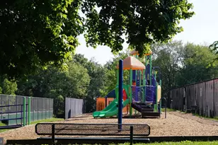 10337 Royal Woods, Gaithersburg, MD 20886 - Photo 16