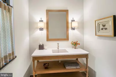 5205 Woodlawn Avenue, Chevy Chase, MD 20815 - Photo 6