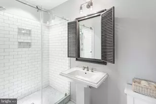 5205 Woodlawn Ave, Chevy Chase, MD 20815 - Photo 34