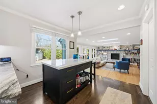 8217 Plum Creek Dr, Gaithersburg, MD 20882 - Photo 6