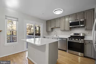 18502 Clovercrest Cir, Olney, MD 20832 - Photo 8