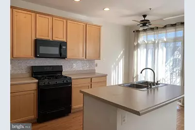 410 Redland Boulevard, Rockville, MD 20850 - Photo 4