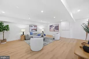 9200 Cedar Ln, Bethesda, MD 20814 - Photo 30