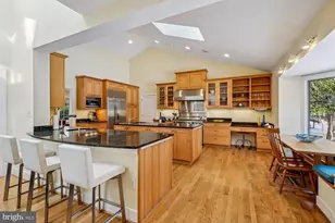 9421 Thrush Ln, Potomac, MD 20854 - Photo 34