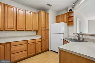 14241 Kings Crossing Blvd, Boyds, MD 20841 - Photo 6