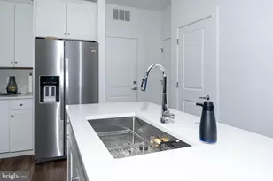 16132 Frederick Rd, Rockville, MD 20850 - Photo 8