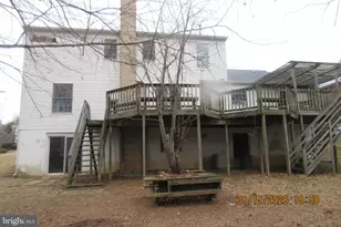 17236 Founders Mill Dr, Rockville, MD 20855 - Photo 2