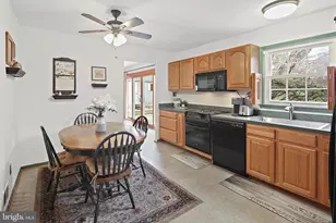 12624 Summerwood Dr, Silver Spring, MD 20904 - Photo 10