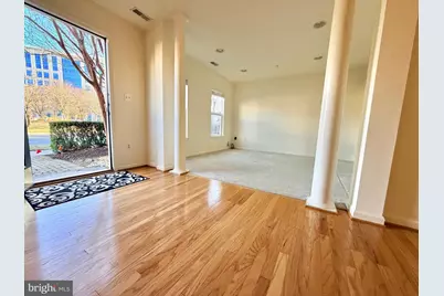 9710 Washingtonian Boulevard, Gaithersburg, MD 20878 - Photo 4