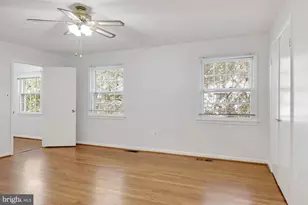 8208 Gainsborough Ct W, Potomac, MD 20854 - Photo 24