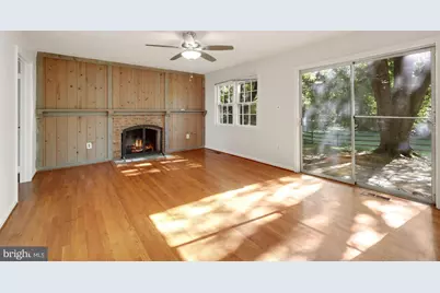 8208 Gainsborough Court W, Potomac, MD 20854 - Photo 18