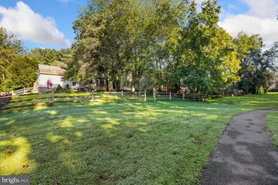 8208 Gainsborough Court W, Potomac, MD 20854 - Photo 48