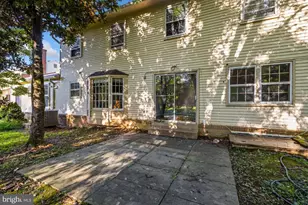 8208 Gainsborough Ct W, Potomac, MD 20854 - Photo 40