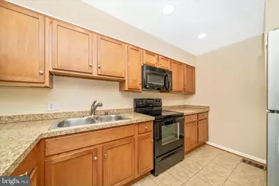 10713 Hampton Mill Terrace #110, Rockville, MD 20852 - Photo 16