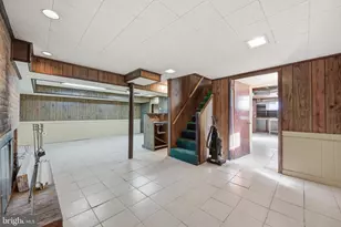 703 Northwest Dr, Silver Spring, MD 20901 - Photo 16