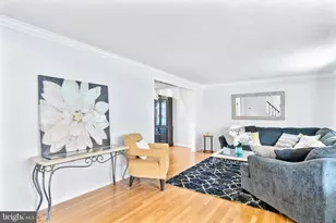 17420 Taunton Dr, Gaithersburg, MD 20877 - Photo 2