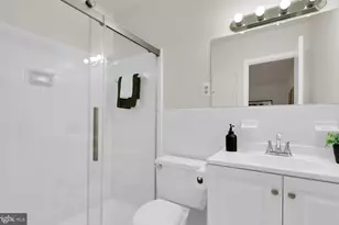 10661 Montrose Ave, Bethesda, MD 20814 - Photo 8