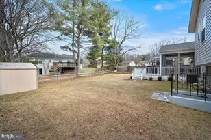 8217 Mountain Laurel Ln, Gaithersburg, MD 20879 - Photo 34